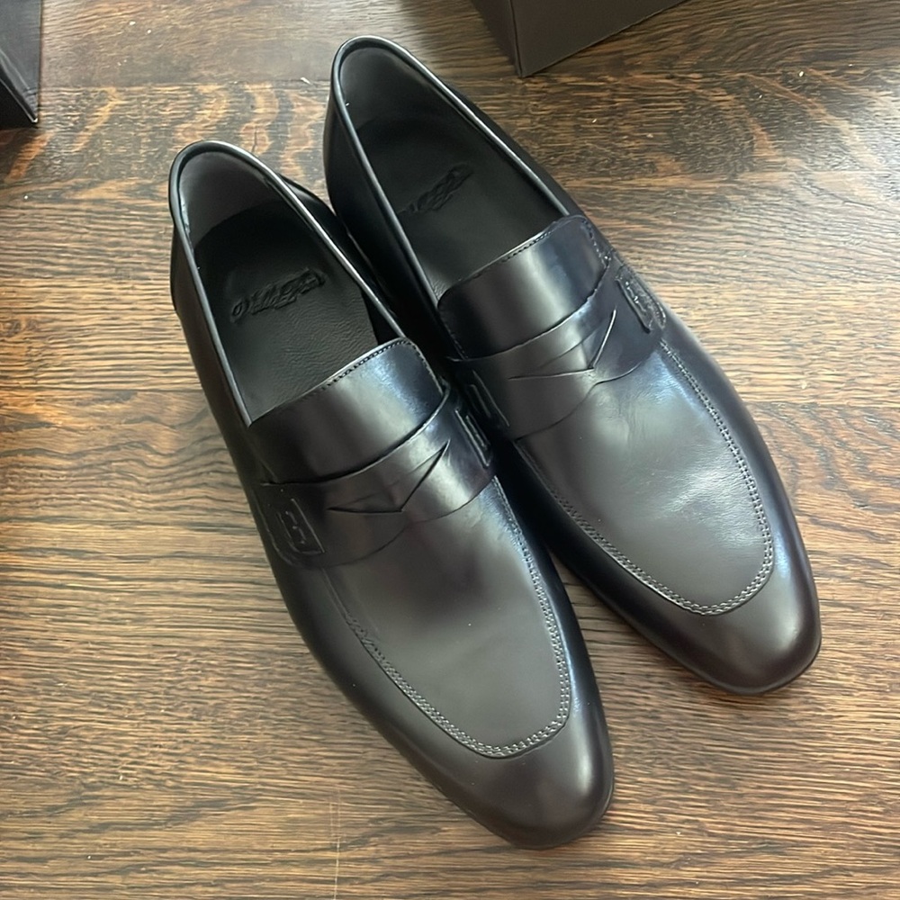 Black dress shoes for men, brand new in box